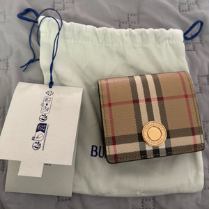 버버리 여성 지갑 반지갑 새상품 팝니다@@ 이미지