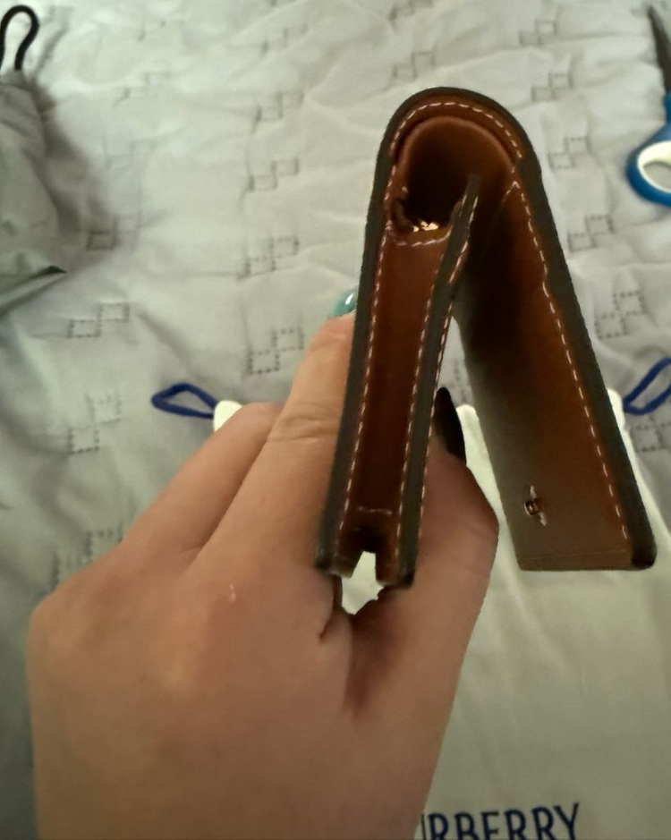 버버리 여성 지갑 반지갑 새상품 팝니다@@ 이미지