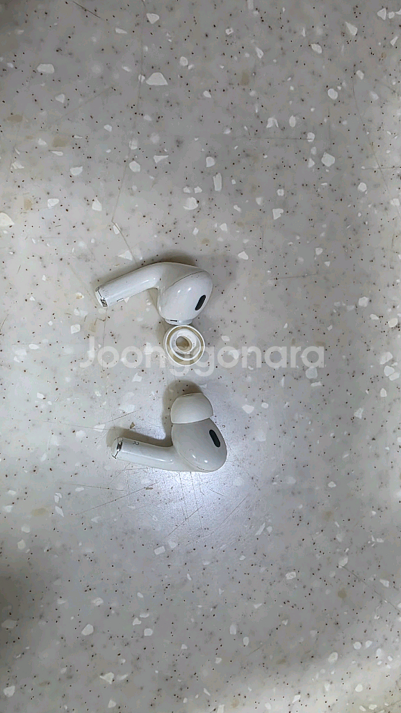 에어팟 프로 2세대--3