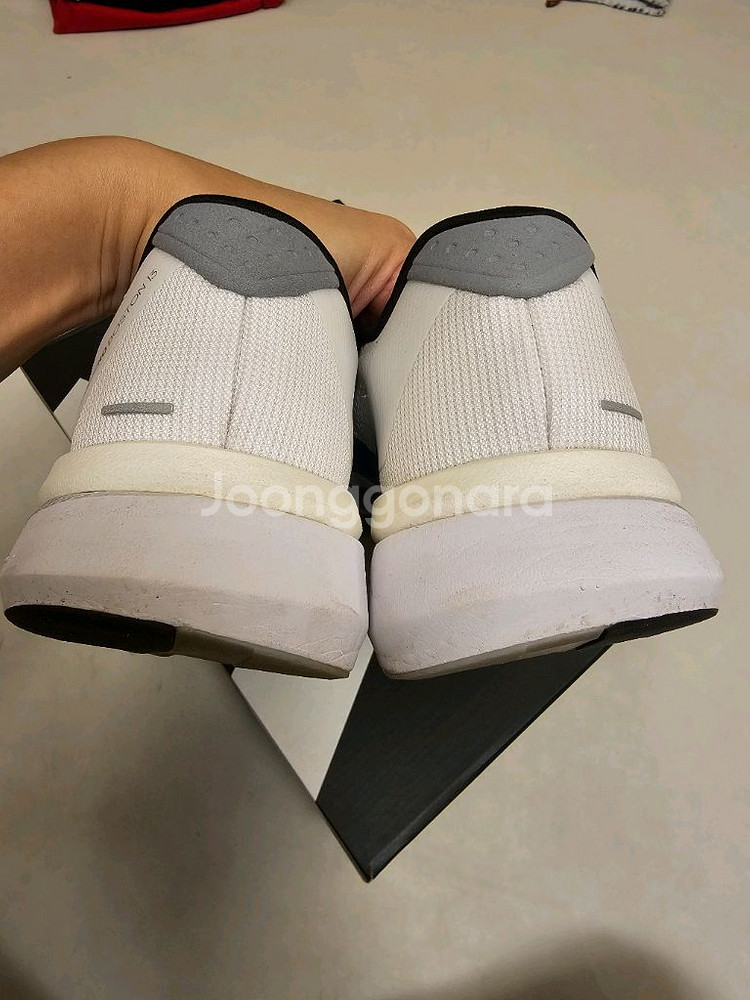 아디다스 아디제로 보스턴13 사이즈285 러닝화--2