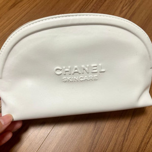 샤넬 스킨케어 화장품 파우치