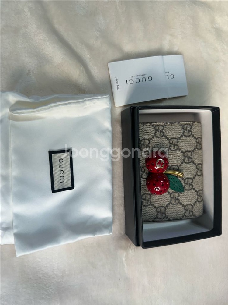 눈부시게 빛나는 보석! 구찌 체리 장식 GG 수프림 반지갑 (476050) 풀세트 판매합니다 사랑스러운 체리 장식--9