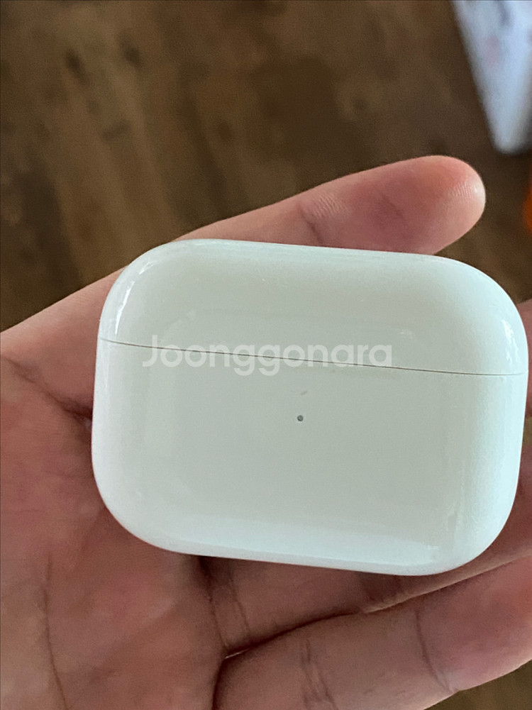 애플 에어팟 프로 1 본체(무선충전o)--0