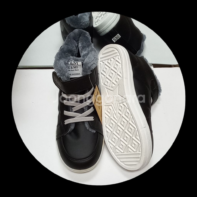 새상품 아동 벨크로 털운동화 털하이탑 블랙 230--1