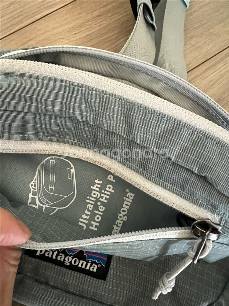 파타고니아 슬링백 힙쌕 미니백--3