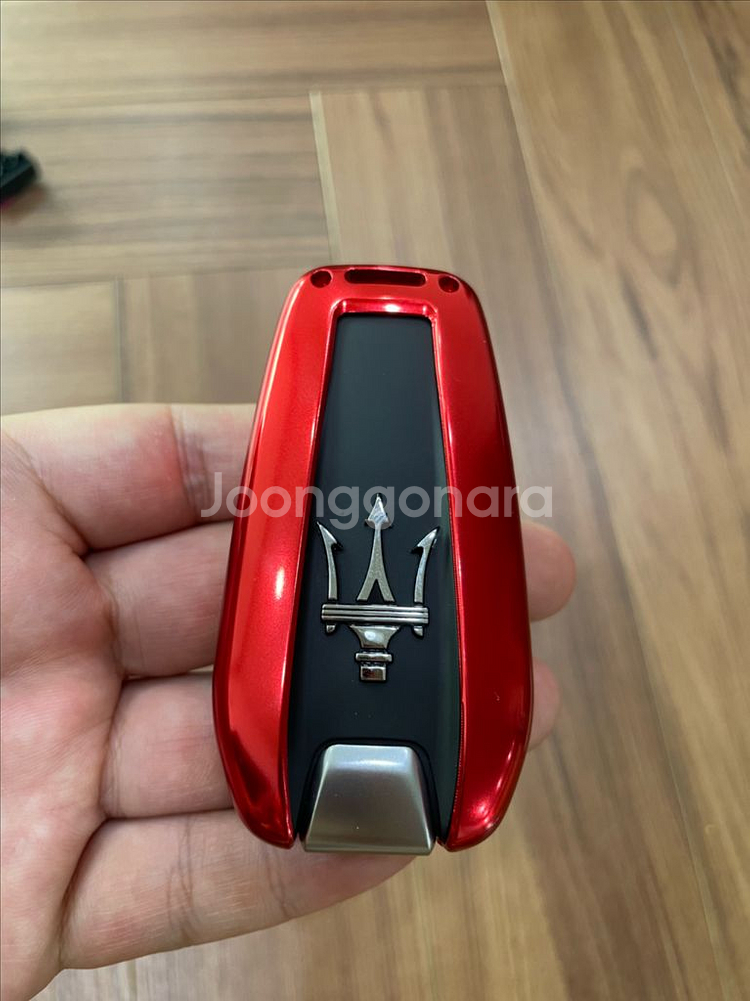 마세라티 키케이스--6