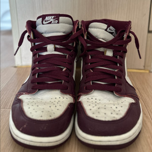 나이키 조던 1 레트로 하이 OG 보르도 280
