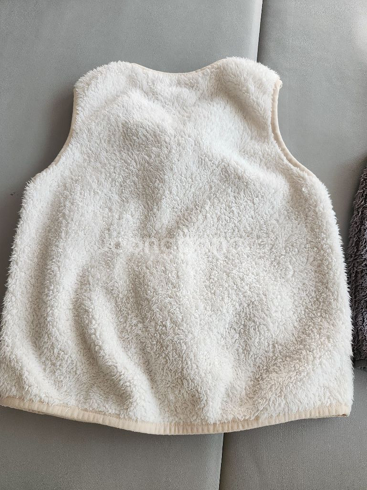 블루독 털조끼 120사이즈 2벌--2