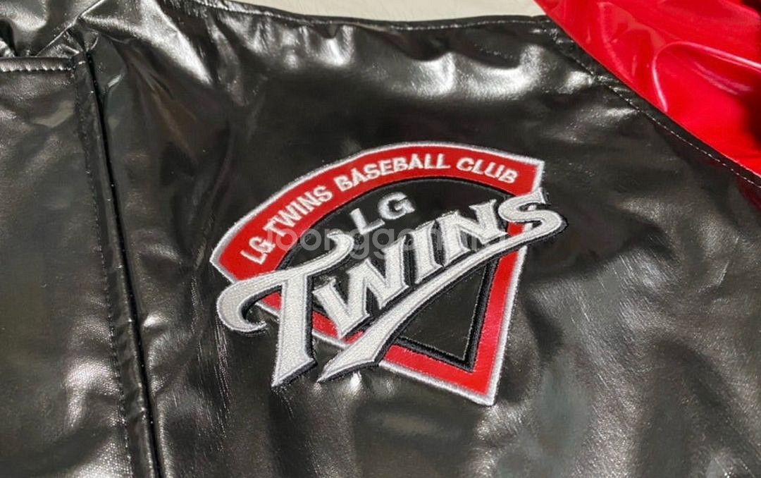 LG 트윈스 데상트 유광점퍼 100--5