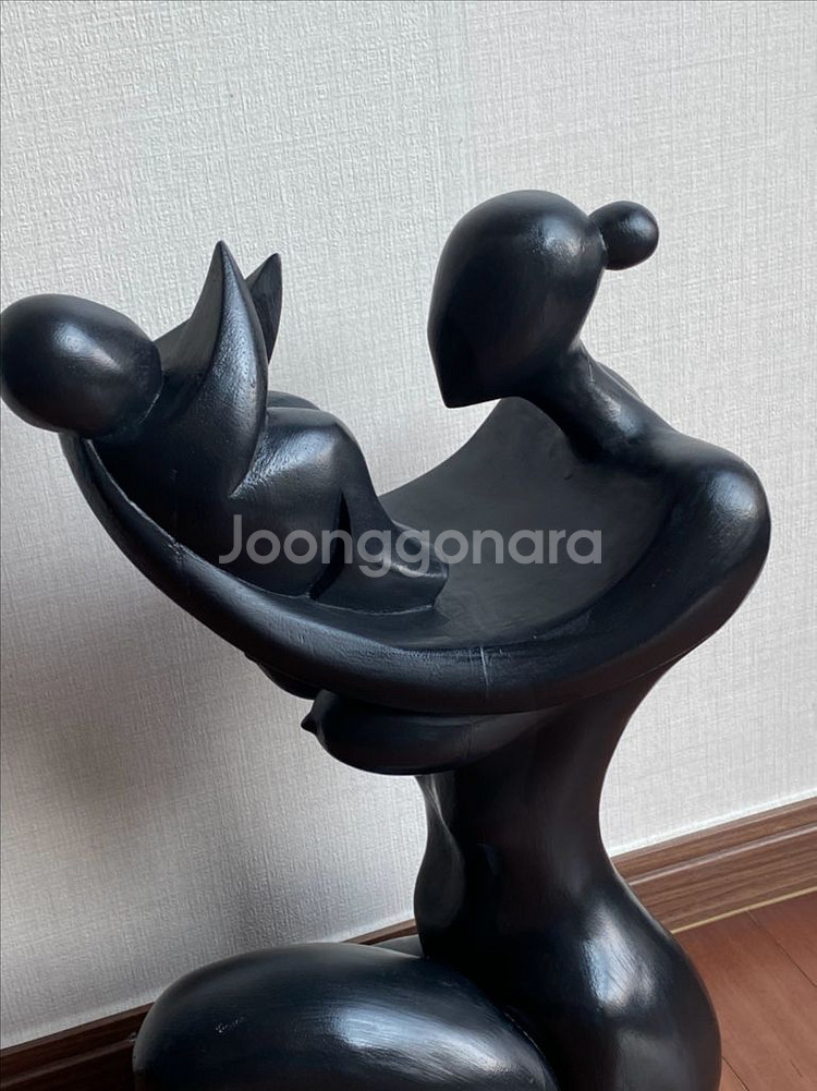 탄생운 나무 조각상 인테리어--1