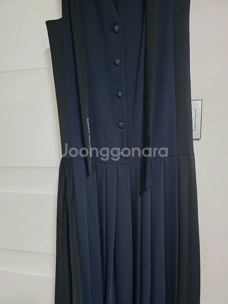 럭키슈에뜨- 컬러 플리츠 롱 원피스 (36)--1