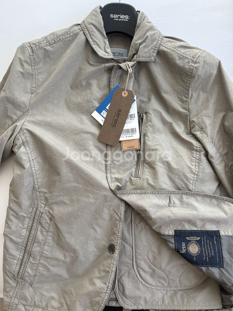 시리즈1969 브랜드의 베이지 컬러 아노락 자켓--0