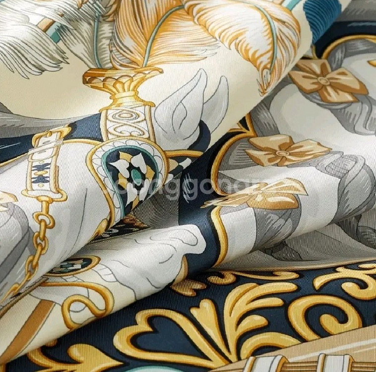 에르메스 까레 스카프 하네스 90 까레 크림/마린/골드--1