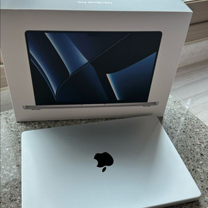 Apple 맥북 프로 14 실버 • M2 Pro 10코어 • 1TB • 16GB • MAC OS