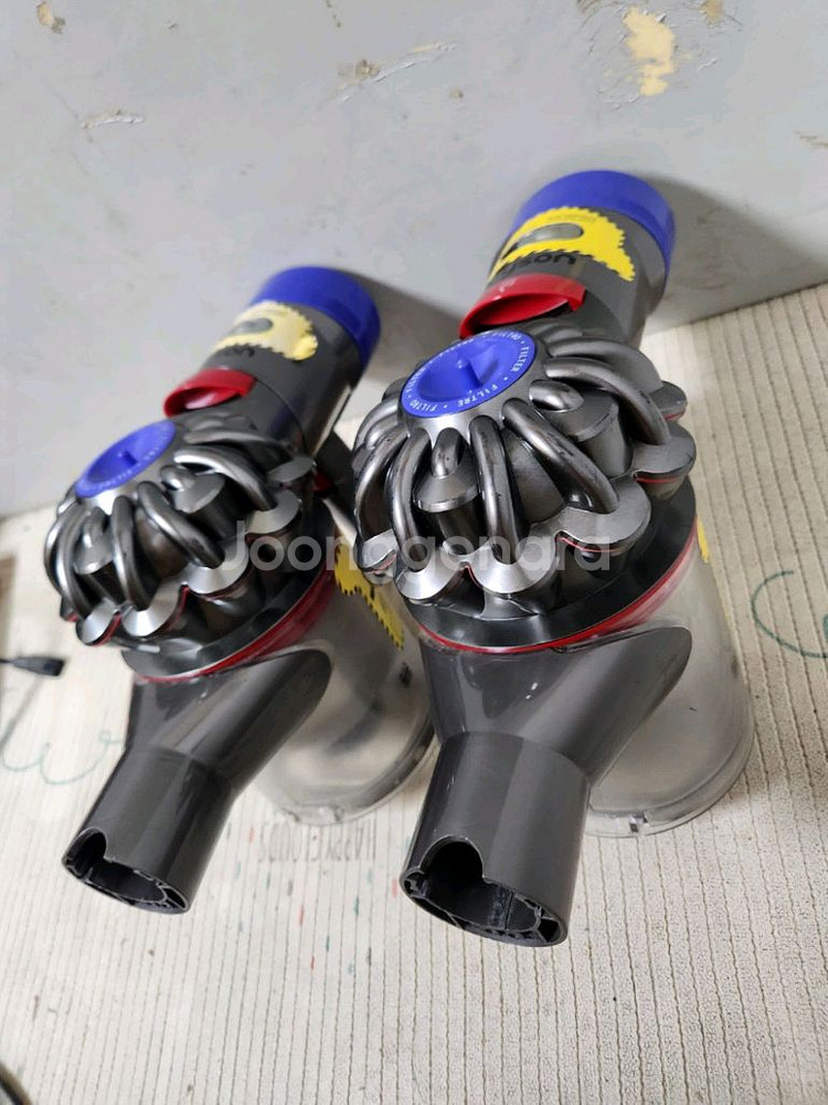 부품용 다이슨 v8 파손 손잡이 뭉치 2개--2