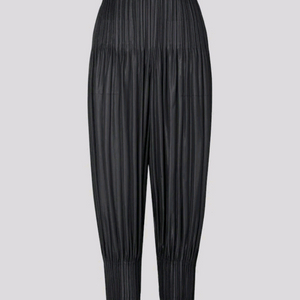 이세이미야케 플리츠플리즈 바지 플러피 베이직 팬츠 블랙 3사이즈