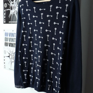 W(M) 타미힐피거 니트 네이비 패턴 유니크