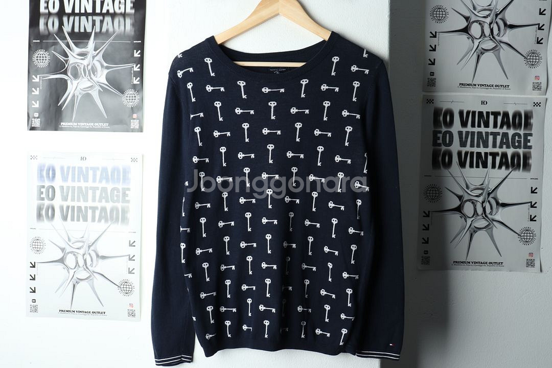 W(M) 타미힐피거 니트 네이비 패턴 유니크--1