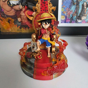 원피스 레진 피규어 g5 오황 루피 팝니다.