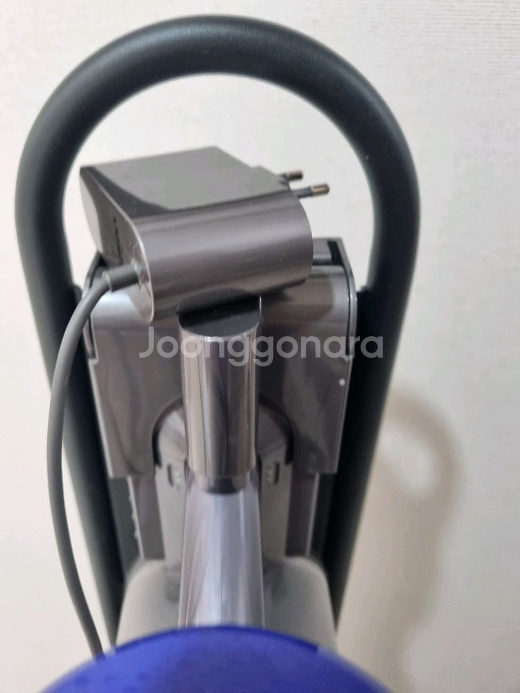 다이슨 V8 무선청소기--3