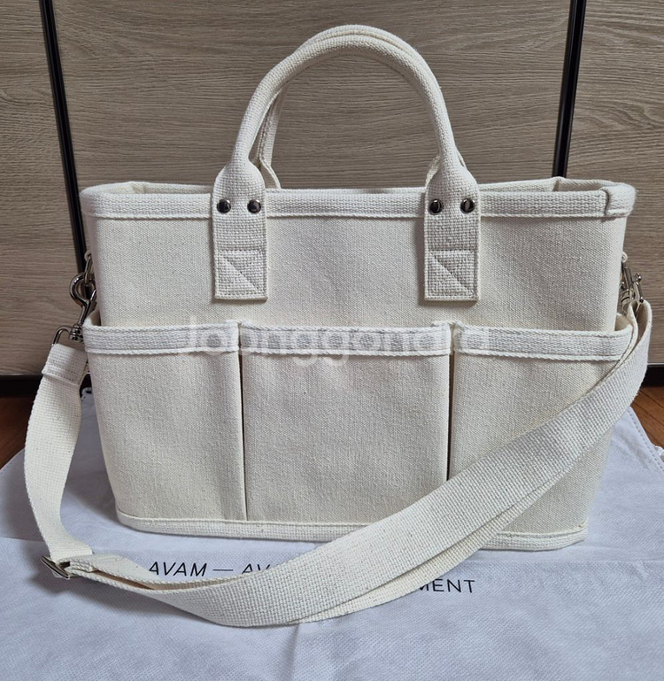 아밤 화이트 텀블러백 미디움--1