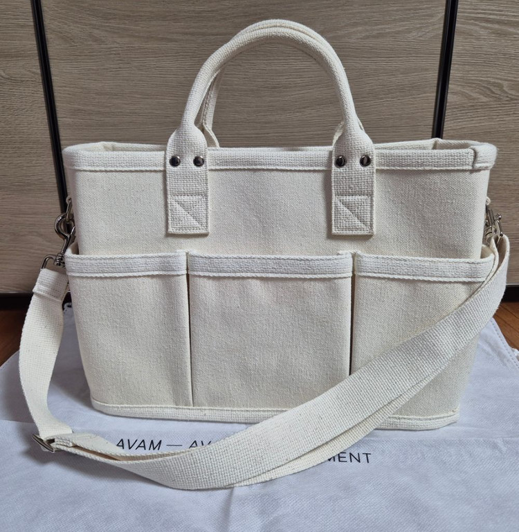 아밤 화이트 텀블러백 미디움--1