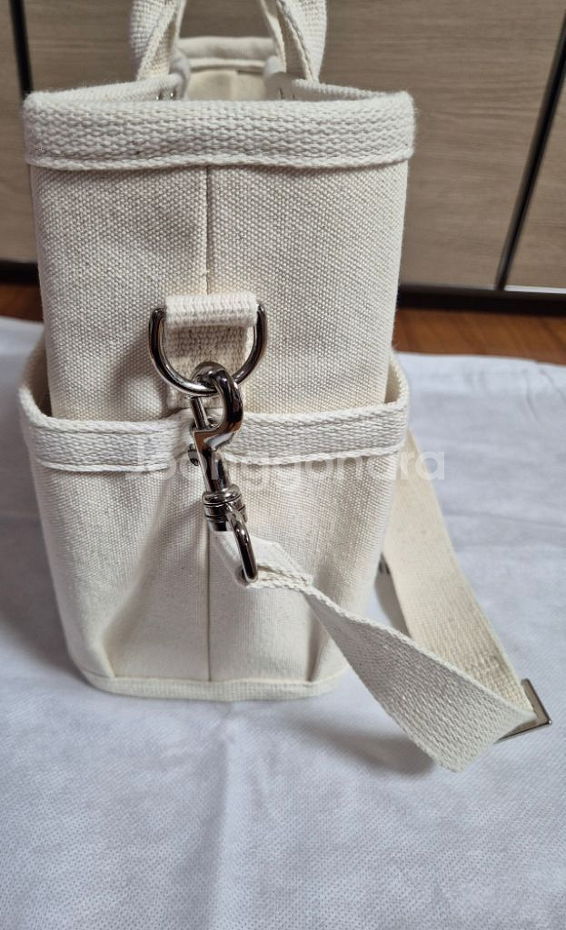 아밤 화이트 텀블러백 미디움--3