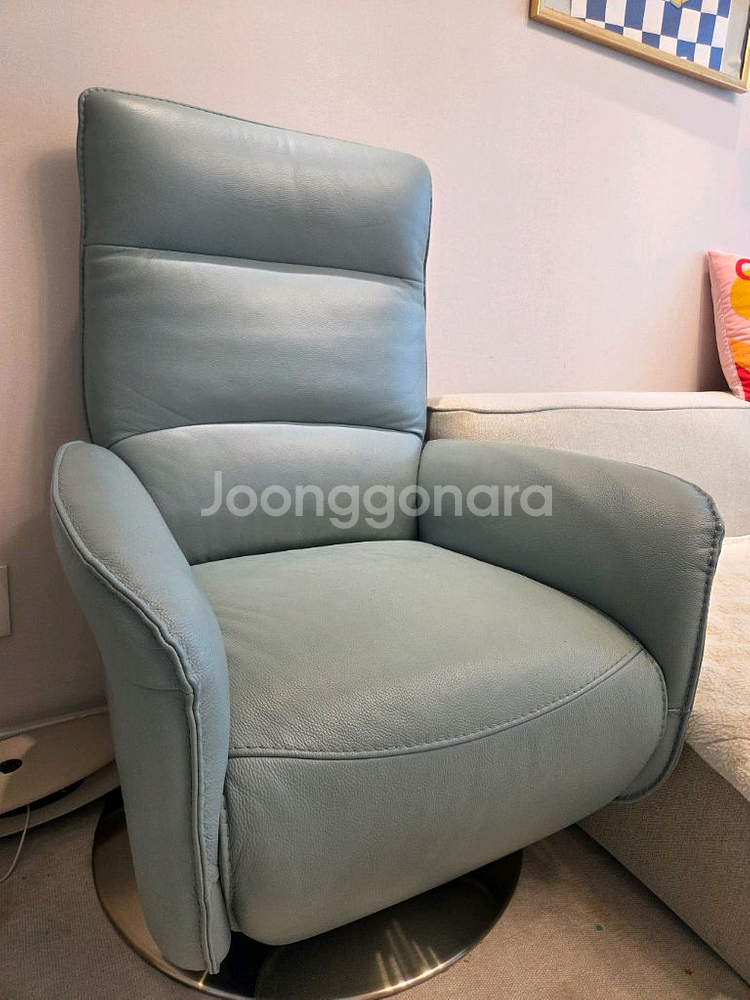 리바트 천연황소가죽 전동 1인 리클라이너 소파 베케이션v5--0