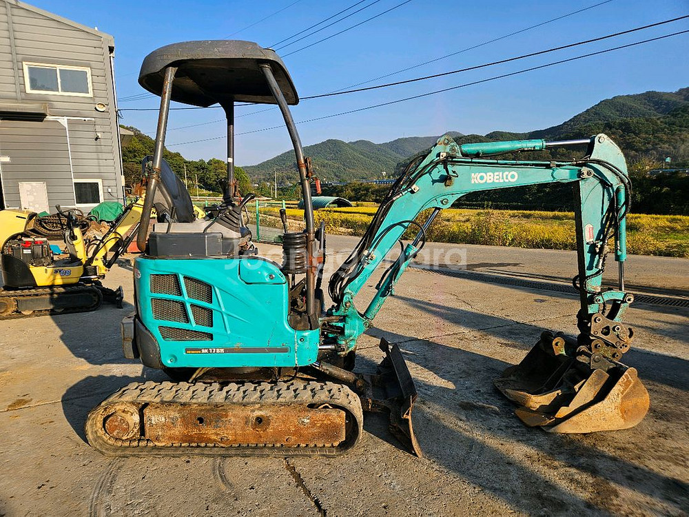 중고 굴삭기 미니 농장용 SK17 리퍼포함 11년식--1