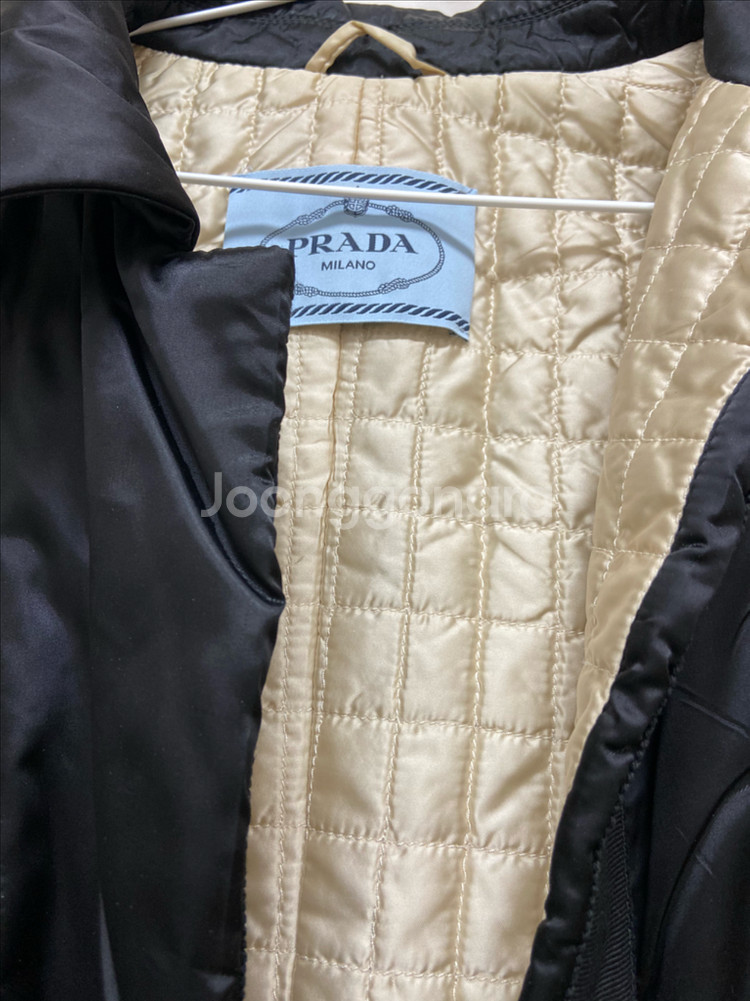 프라다 여성 롱패딩--2