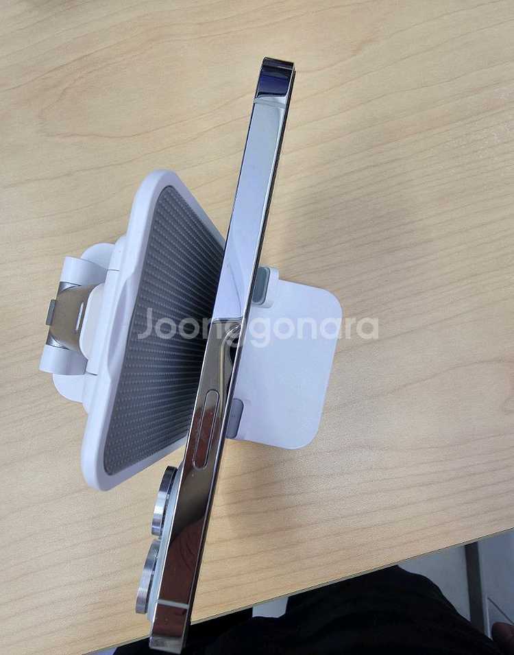 아이폰14프로 실버 128기가 판매합니다--5