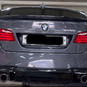 BMW F10 전기형(12년식)테일램프 세트 팝니다.