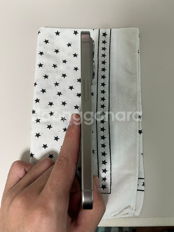 아이폰15프로 128 내추럴티타늄--3