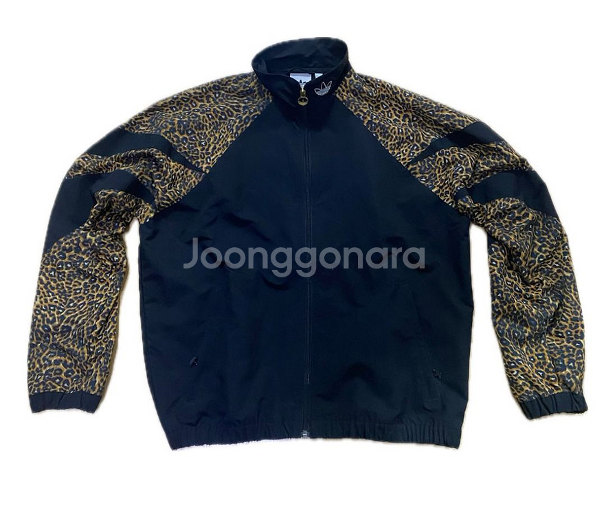 정품 아디다스 레오파드 트랙탑 판매합니다--1