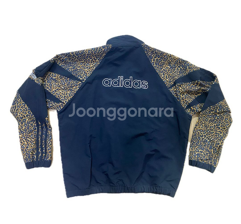 정품 아디다스 레오파드 트랙탑 판매합니다--2