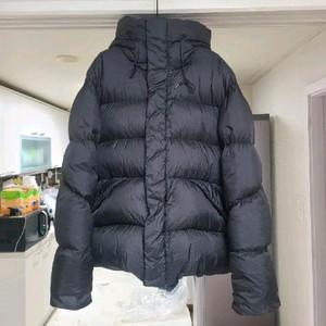 텐씨(Ten C) 알파인 50 블랙 패딩 s급