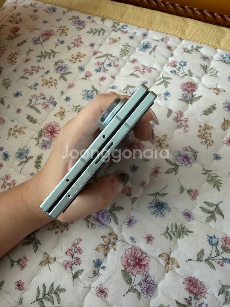 폴드7 민트 512 A급 판매합니다--3