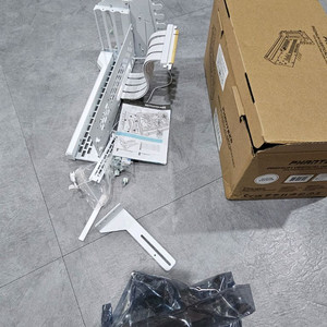 PHANTEKS 그래픽카드 회전형 라이저킷 화이트