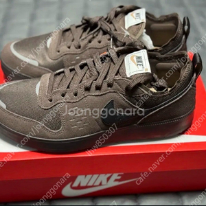 나이키 시티 스트리트 미트 벨벳 브라운280사이즈판매