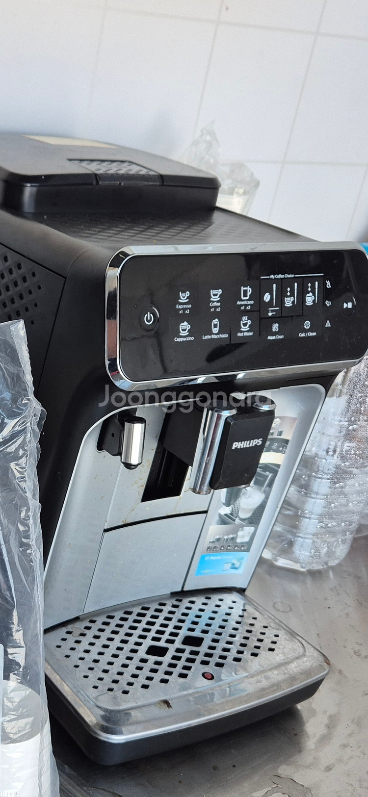 홀덤 테이블/의자/칩/쇼케이스/커피머신/천장형티비3개 판매합니다.--8