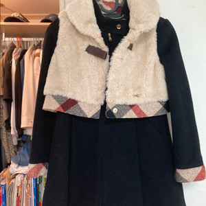 닥스 여아 모100% 코트 퍼조끼 세트 140