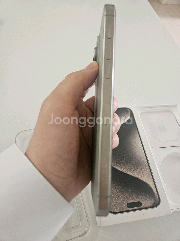 아이폰 15 프로맥스 256기가 내츄럴 티타늄 색상 팝--1