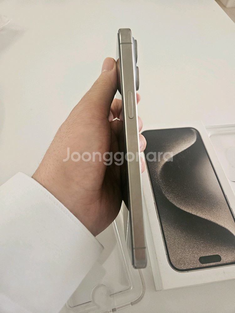 아이폰 15 프로맥스 256기가 내츄럴 티타늄 색상 팝--3