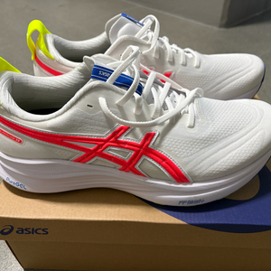 아식스 러닝화 젤카야노32