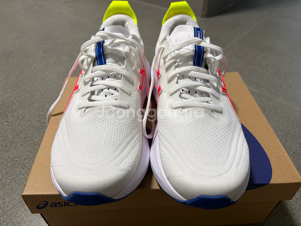 아식스 러닝화 젤카야노32--1