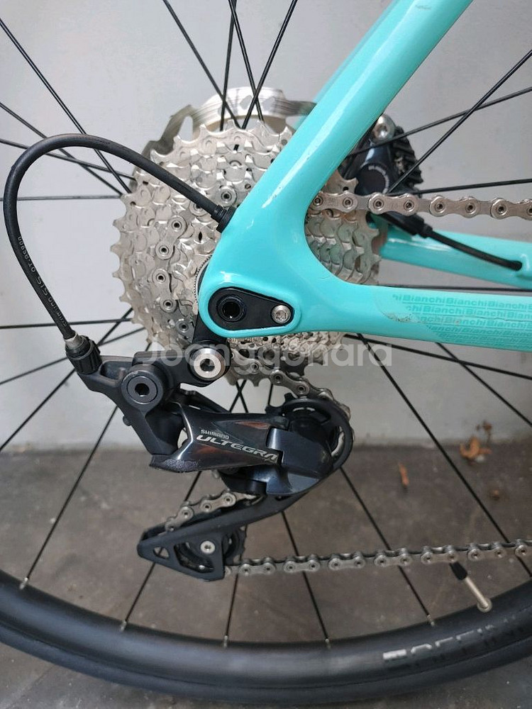 23년 비앙키 스프린트 풀 울테그라 디스크 카본로드자전거 53사이즈 팔아요.--4