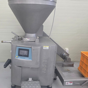 진공충진기, 육가공진공중진기, 소세지만드는 기계, 애견간식, 순대 만드는 기계, 육가공