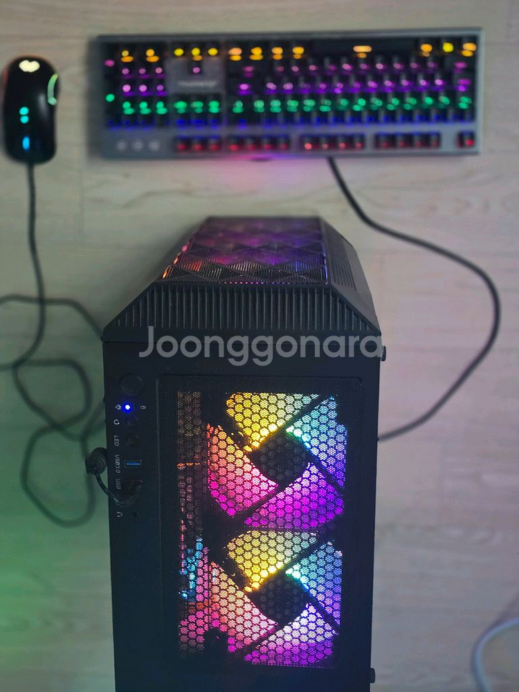 반본체 z390 i5 9400F 16G ssd 256g 파워700--1