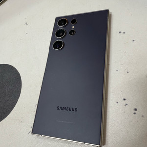 갤럭시S24울트라 256기가 AS기간 많이 남아있어요