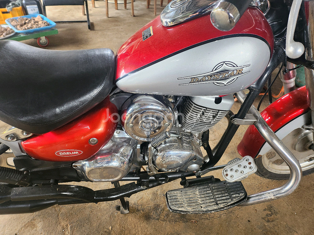 대림오토바이 데이스타125--1